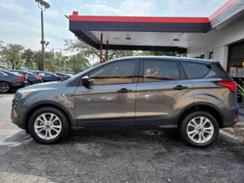 2019 Ford Escape S