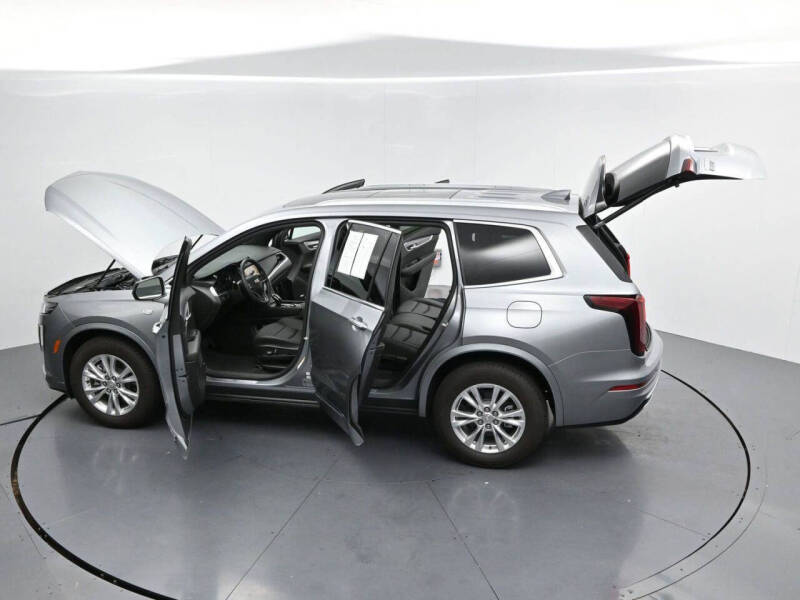 2025 Cadillac XT6 Luxury