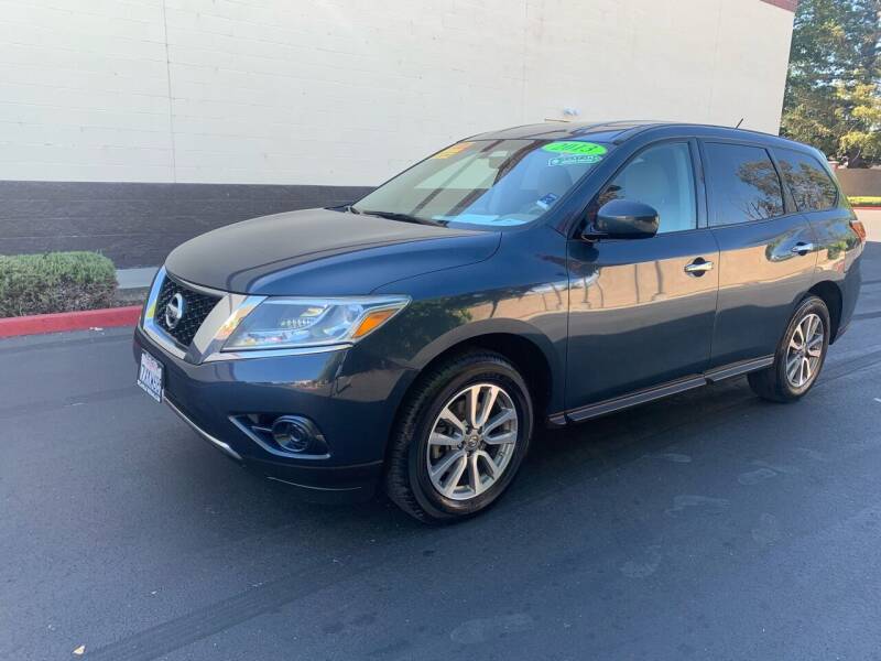 2013 Nissan Pathfinder for sale at Thunder Auto Sales in Sacramento CA