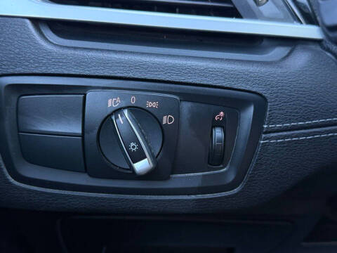 2022 BMW X1 sDrive28i