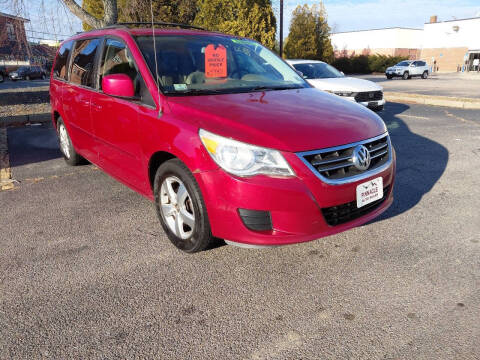 2009 Volkswagen Routan SE