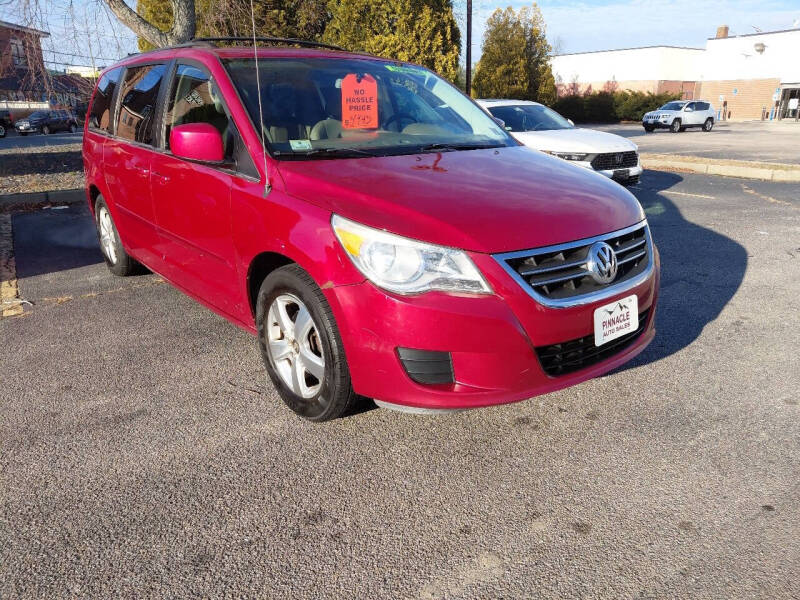 2009 Volkswagen Routan SE