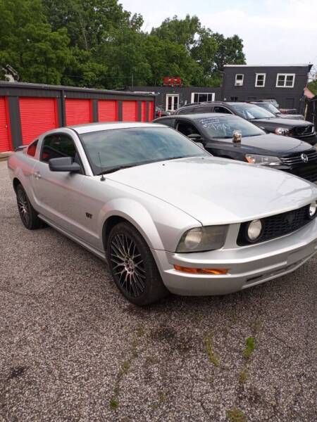 2005 Ford Mustang for sale at R & R Motor Sports in New Albany IN