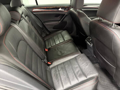 2017 Volkswagen Golf GTI