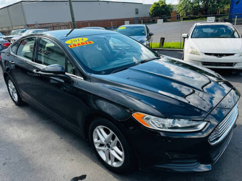 2014 Ford Fusion SE