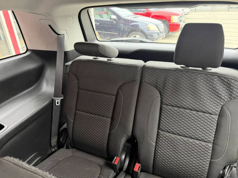 2017 GMC Acadia SLE-2