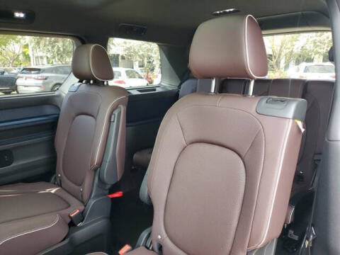 2025 Volkswagen ID. Buzz Pro S Plus 4Motion