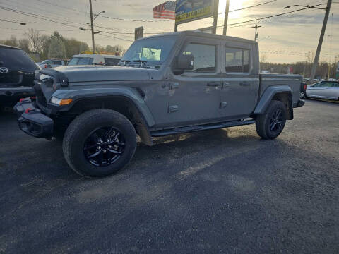 2023 Jeep Gladiator for sale at CRYSTAL MOTORS SALES in Rome NY