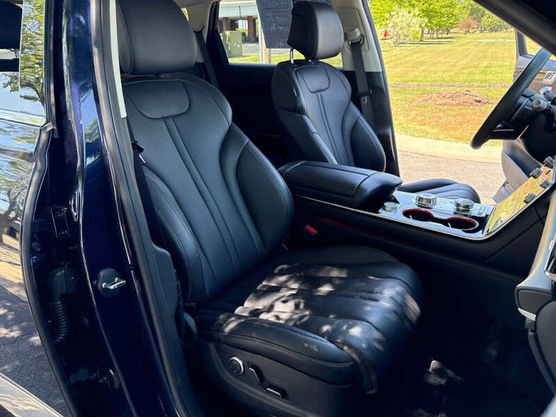 2025 Genesis GV80 2.5T Standard