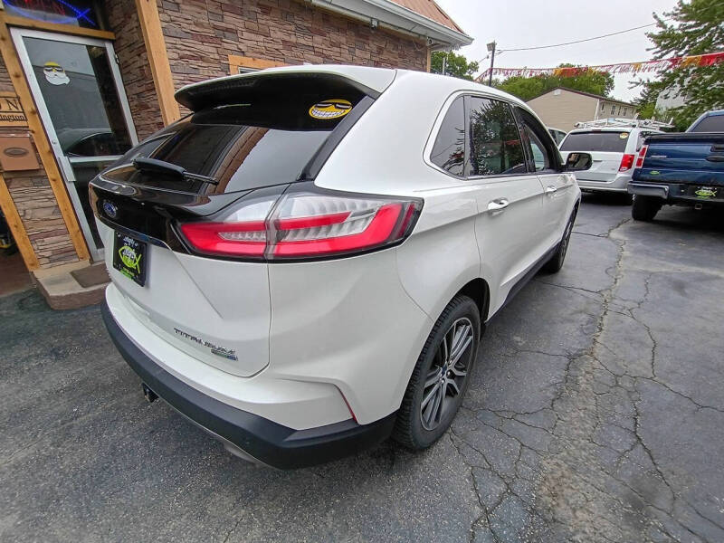 2020 Ford Edge Titanium
