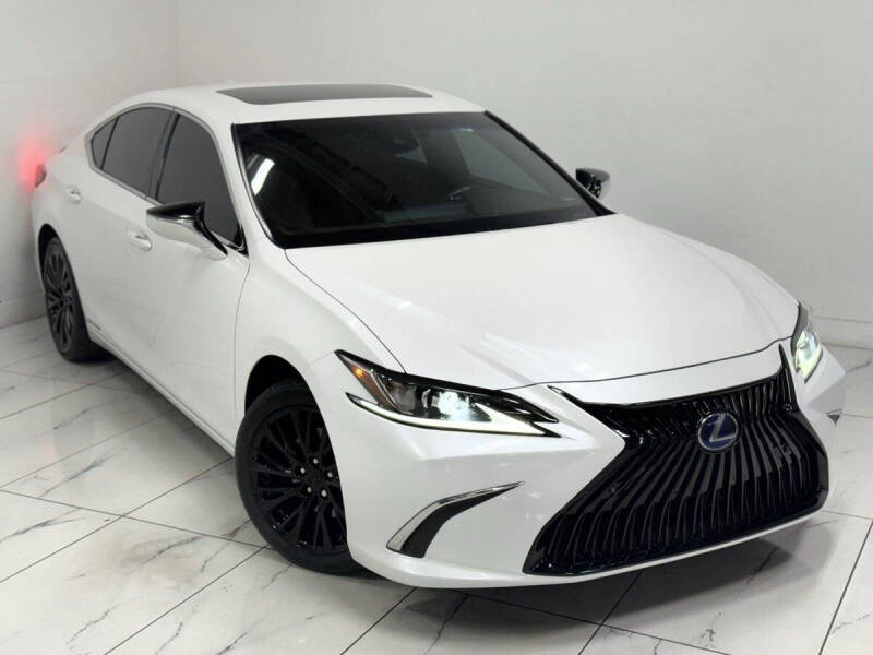 2021 Lexus ES 300h