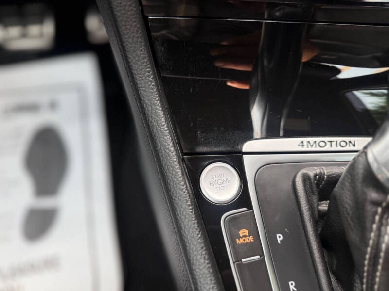 2015 Volkswagen Golf R 4Motion