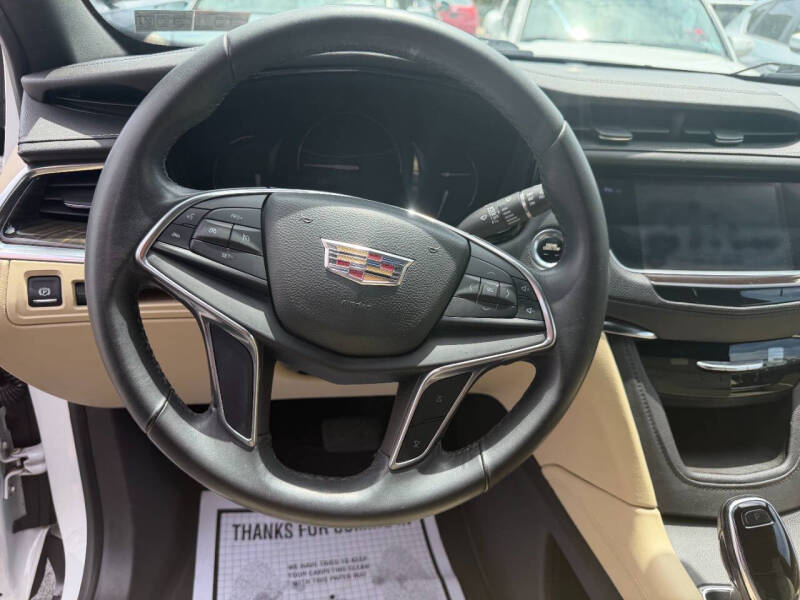 2017 Cadillac XT5