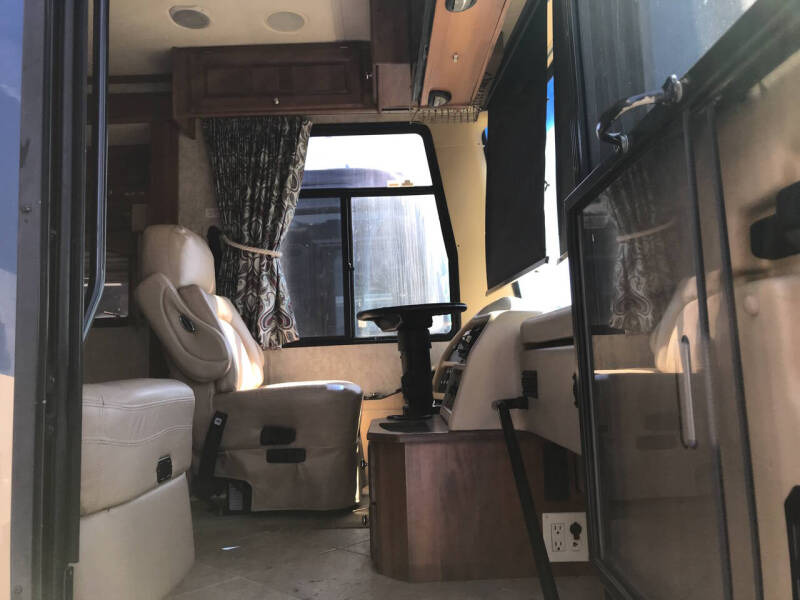 2005 Monaco Diplomat