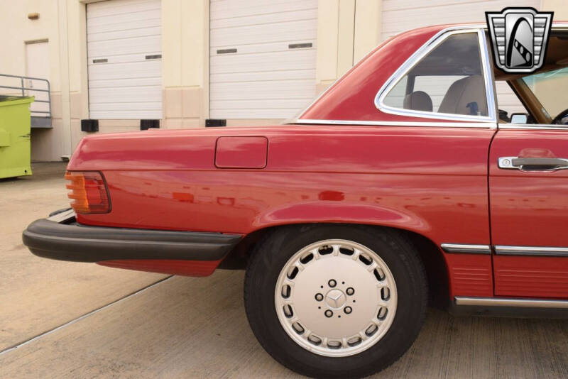 1988 Mercedes-Benz 560-Class 560 SL