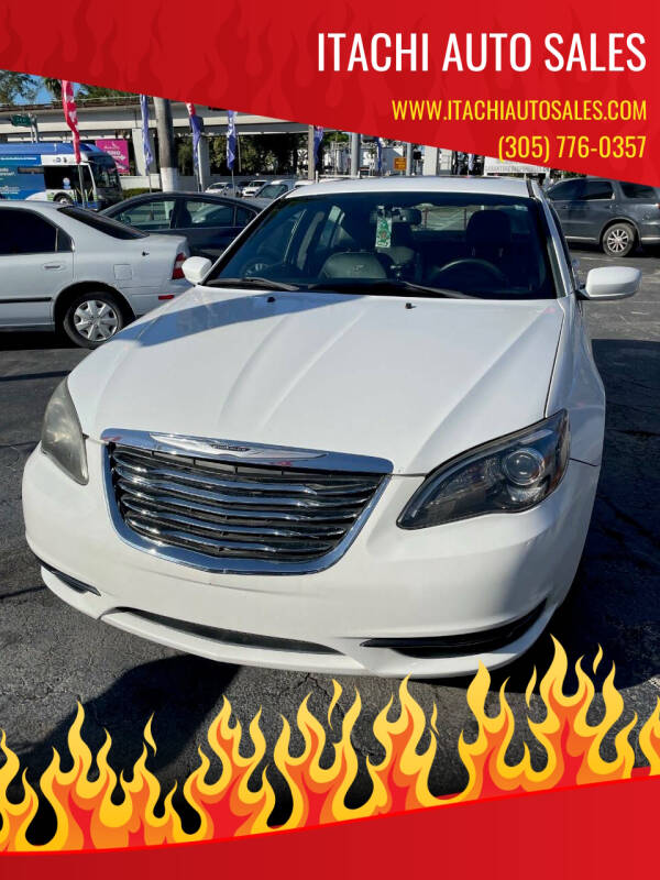 2012 Chrysler 200 S's photo