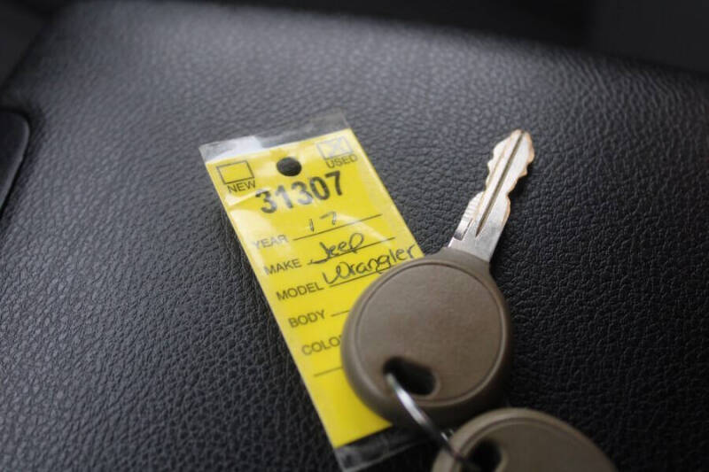 2017 Jeep Wrangler Willys Wheeler