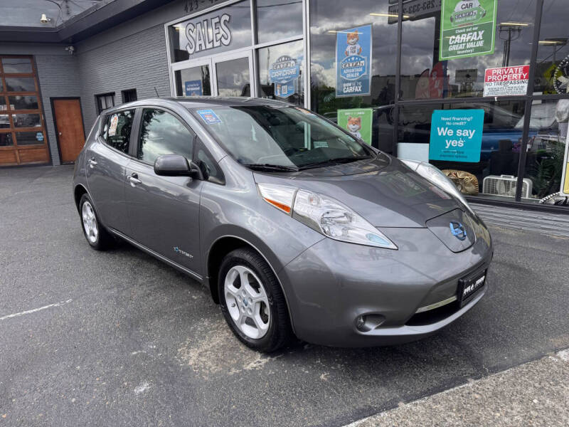 2015 Nissan LEAF S