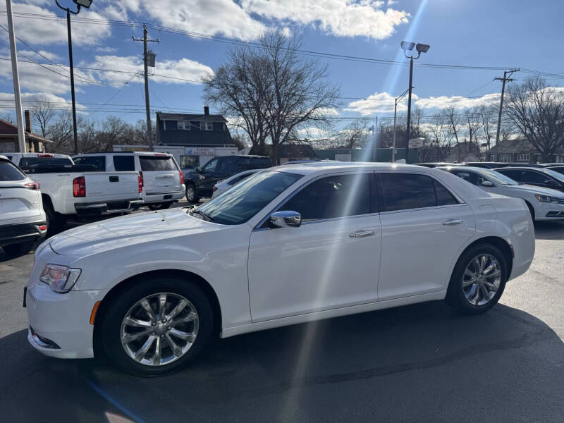 2016 Chrysler 300 C