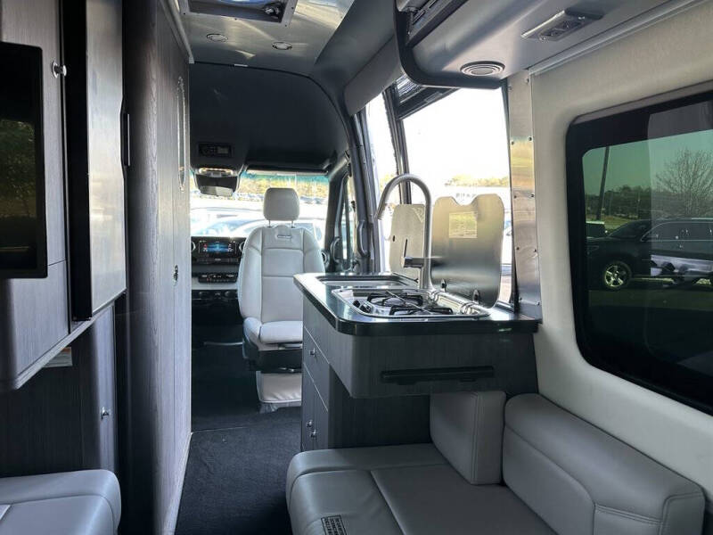 2021 Mercedes-Benz Sprinter 2500