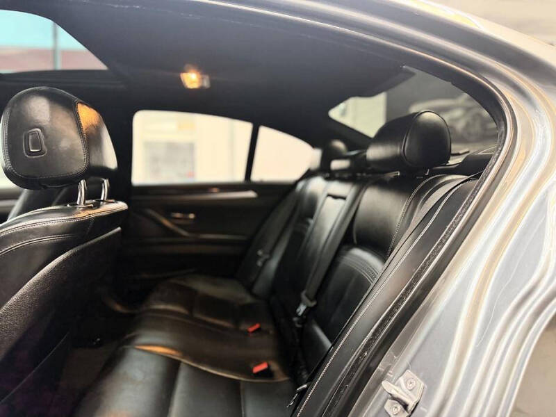 2016 BMW 5 Series 528i