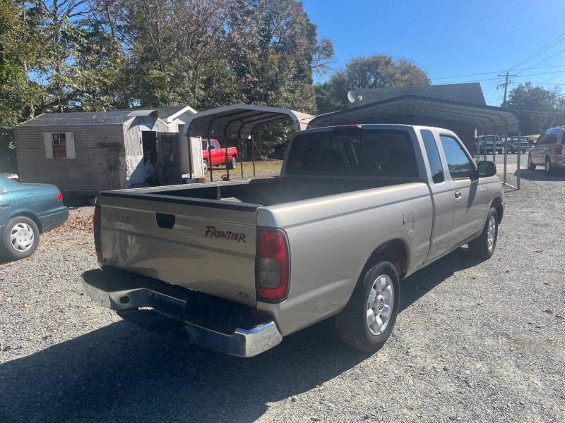 2000 Nissan Frontier XE
