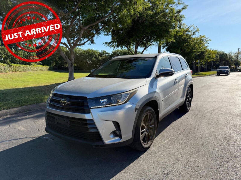 2019 Toyota Highlander SE
