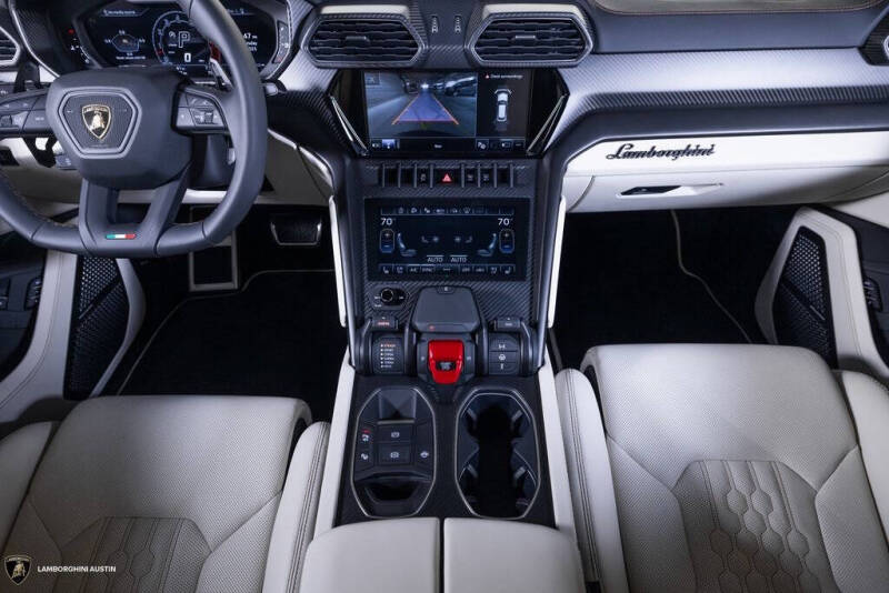 2024 Lamborghini Urus S