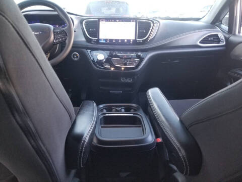 2023 Chrysler Pacifica Touring