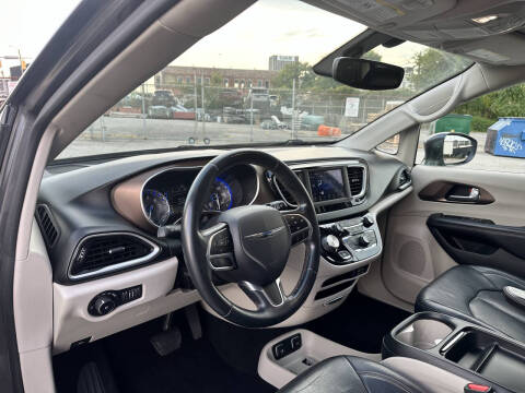 2018 Chrysler Pacifica Touring L