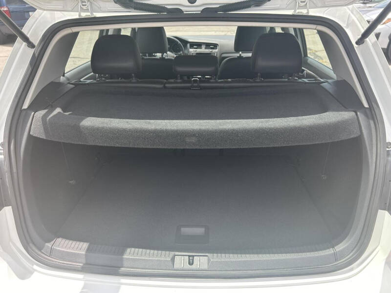 2015 Volkswagen e-Golf SEL Premium