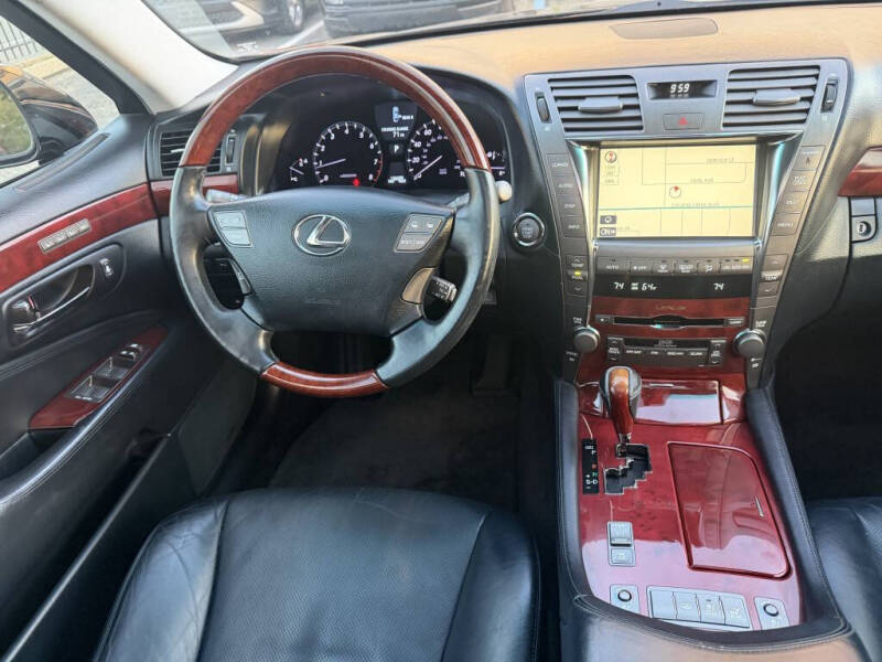 2007 Lexus LS 460