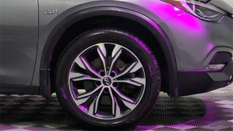 2018 Infiniti QX30 Essential