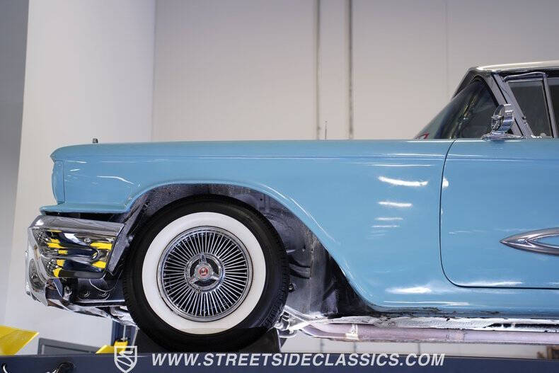 1959 Ford Thunderbird