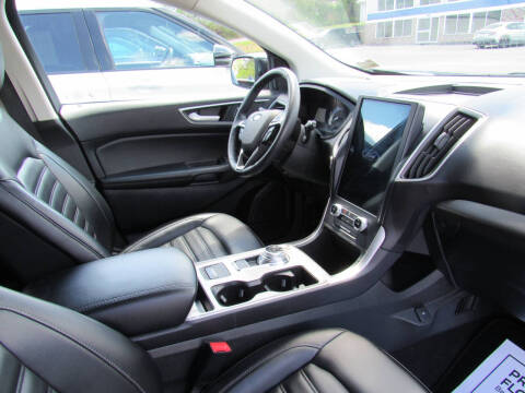2023 Ford Edge
