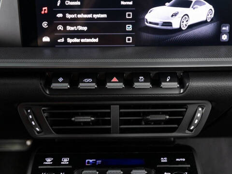 2025 Porsche 911 Carrera