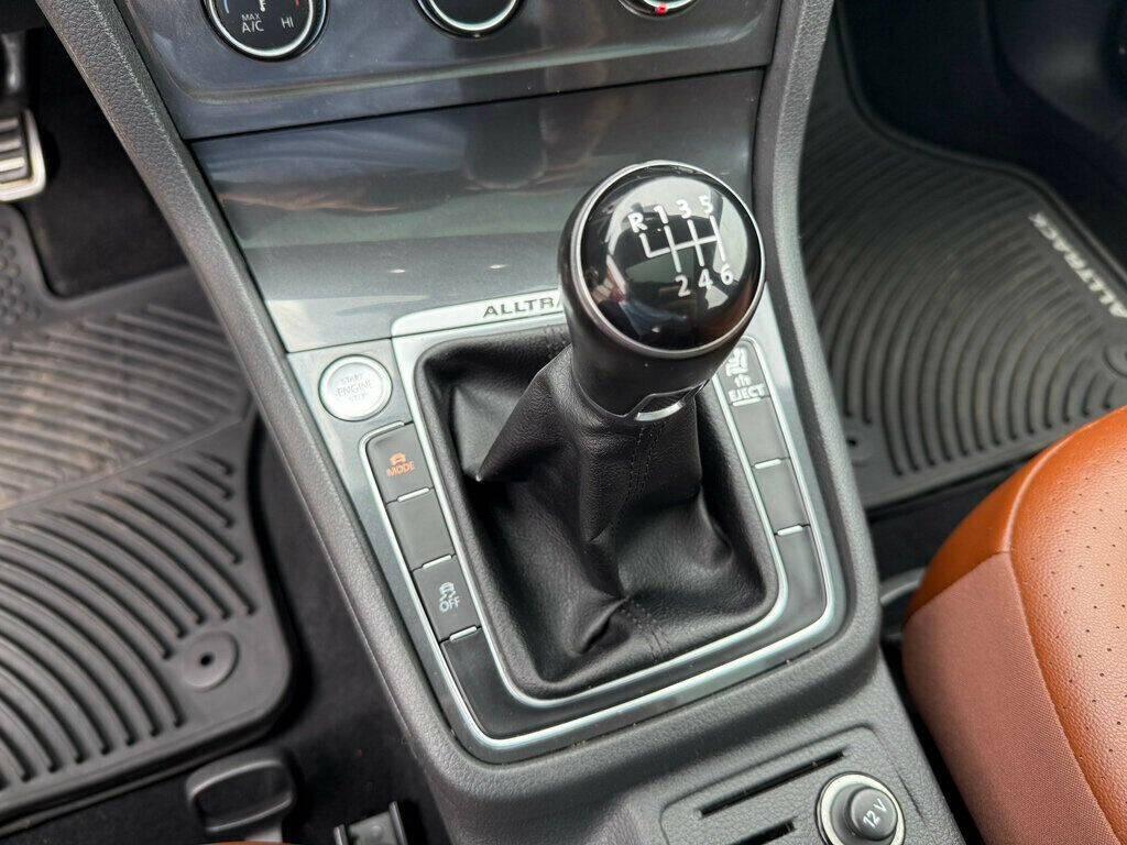 2018 Volkswagen Golf Alltrack 29
