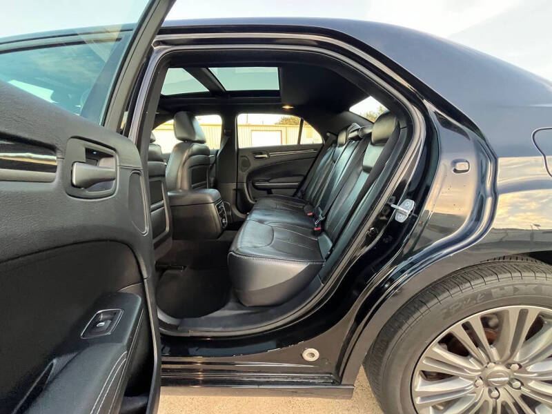 2014 Chrysler 300 C John Varvatos Limited Edition