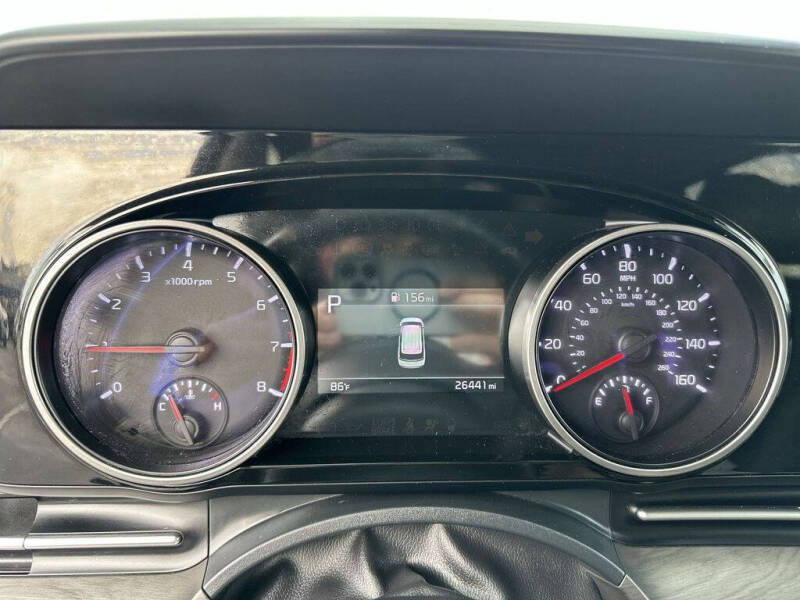 2024 Kia Carnival EX