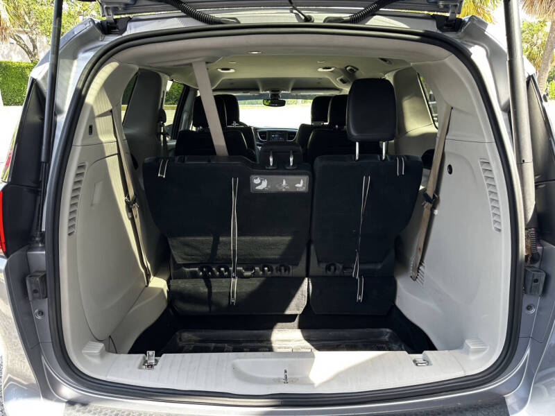 2019 Chrysler Pacifica Touring L