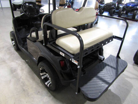 2018 E-Z-GO RXV Gas golf cart