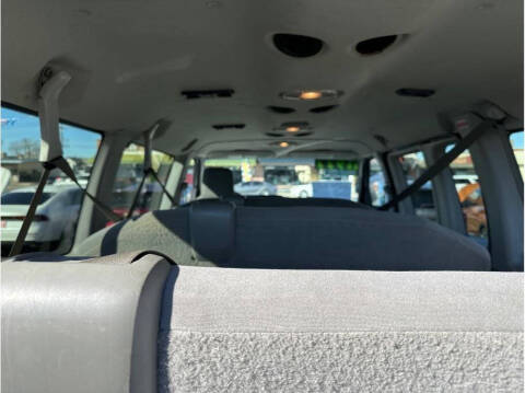 2013 Ford E-Series E-150 XLT