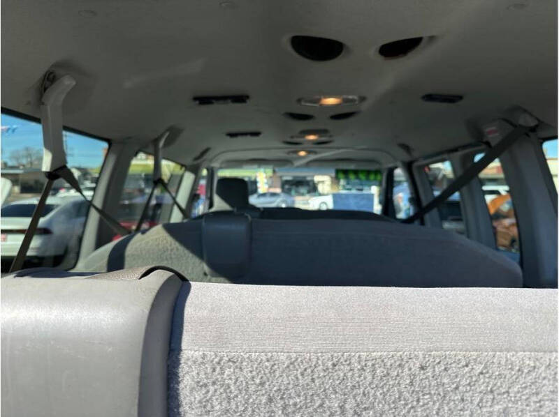 2013 Ford E-Series E-150 XLT