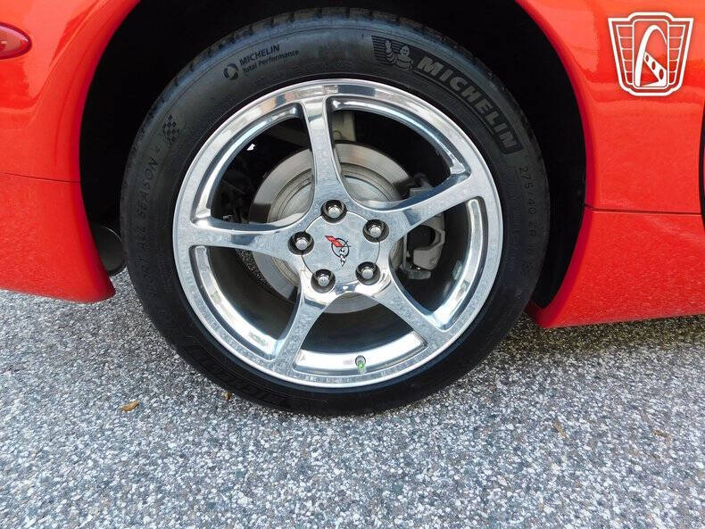 2004 Chevrolet Corvette