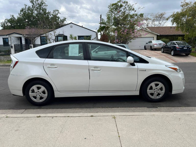 2010 Toyota Prius III
