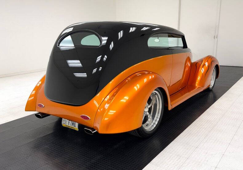 1939 Ford Deluxe