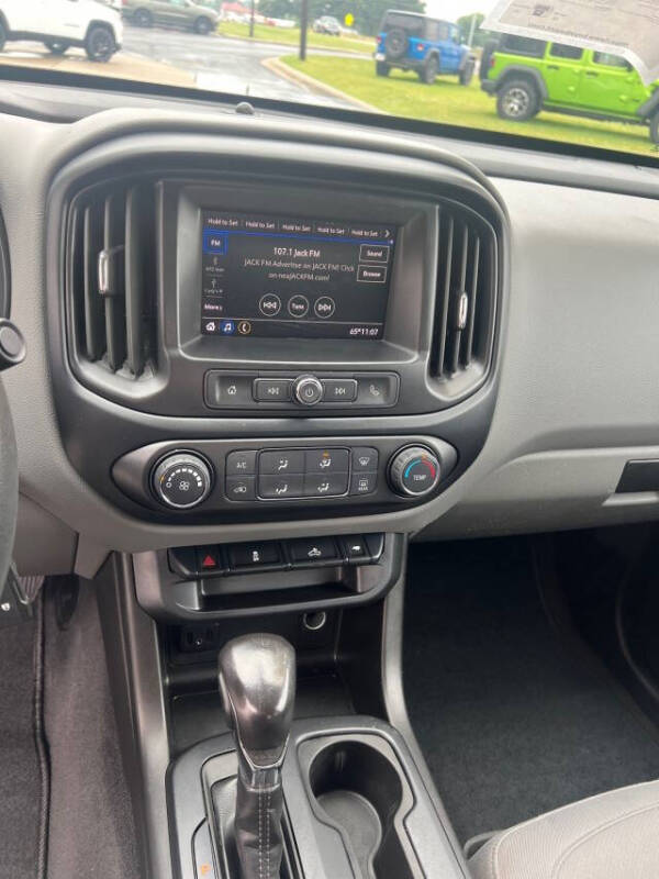 2022 GMC Canyon Elevation Standard
