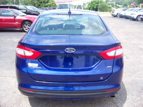 2015 Ford Fusion SE