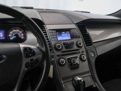 2016 Ford Taurus SEL