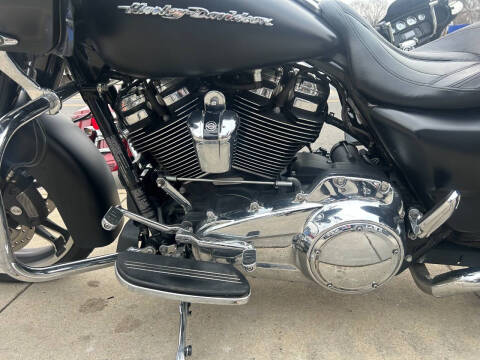 2017 Harley-Davidson Road Glide Special FLTRXS